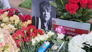 Что случилось с могилой Галины Волчек на девятый день?