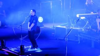 PLACEBO - DEVIL IN THE DETAILS live @ Mercedes Benz Arena Berlin 07.11.2016