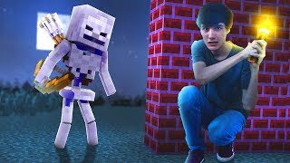 PRECISO ME ESCONDER DOS MONSTROS DENTRO DO MINECRAFT NA VIDA REAL !