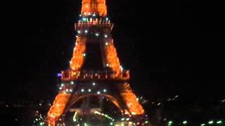 Eiffel Tower in Christmas/ Torre Eiffel no Natal
