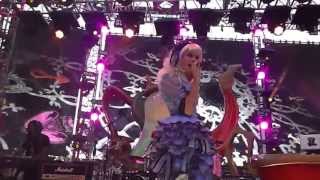 Mad T Party - Domino