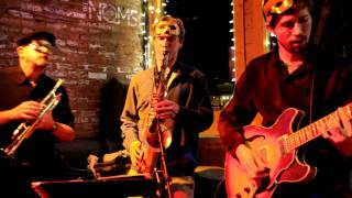 Hello Dollface covers Bill Withers - Ain't No Sunshine