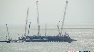 Строительство моста в Крым: съемки с мыса Ак-Бурун