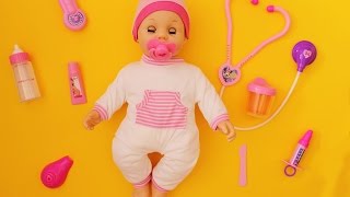 Baby doll toy Minnie Mouse nurse doctor playset changing diaper bottle feeding putting baby to sleep