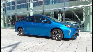 2019 New TOYOTA PRIUS E-Four - Exterior & Interior