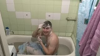 Купаюсь в ванне в простыне. Челлендж / I bathe in a sheet. Challenge