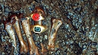 СТРАШНАЯ НАХОДКА НА ШУРФЕ ФУНДАМЕНТА! КОЛЬЦО НА ПАЛЬЦЕ!
