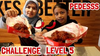 CHALLENGE RICHEESE FIRE CHICKEN LEVEL 5!!! | Pedasnya wagelaseh! With mamaku!! Siapa yang menang ya?