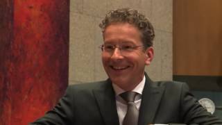 Dijsselbloem presenteert zijn koffertje