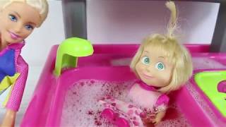 Masha Mutfakta Banyo Yapıyor Maşa Çizgi film İzle