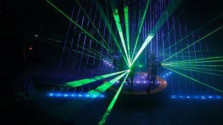 Лазерное шоу - самое зрелищное выступление цирка на воде. Laser show.