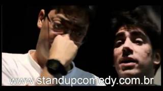 Fernando Caruso, Marcelo Adnet, Gregório Duvivier e Marcius Melhem cantam blues improvisado