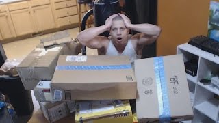 TYLER1 UNBOXING