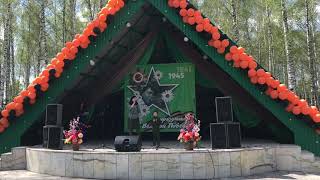Военная песня "Катюша". День победы в детском саду. Поют мама и сын (5 лет)