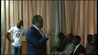 Quintas de debates   causas e reflexos da actual crise económica e financeira de Angola