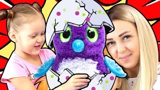 ЯЙЦО Гигант Хетчималс Ждем появление Малышей Жирафиков Лоток Яиц Hatchimals Видео для детей