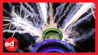 Unbelievable Firework Displays as Countries Around the World Mark New Years Eve