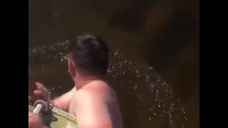Поймал налима ножом