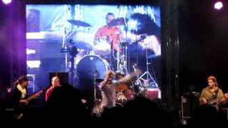 Mr. Cocoman & Solid Vybez - Jedna láska - live at Žízníkov 2009