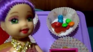 Мультик про кукол. Катя и Макс. Катя идет в магазин за покупками.