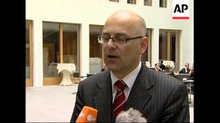Finance ministry spokesman explains guarantees for savings