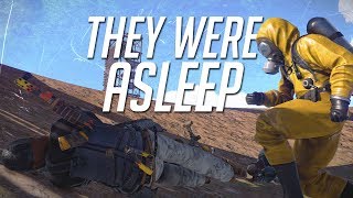 Rust | THEY WERE ALL ASLEEP! EASY LOOT!