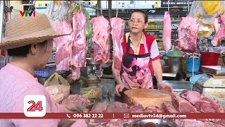 Nhiều siêu thị đã bắt đầu hạ giá thịt lợn | VTV24