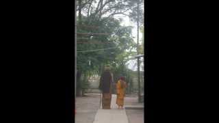 พระอาจารย์ดิ่งสอนการนั่งดูลม2
