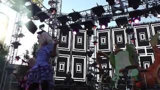 Mad T Party - Shout