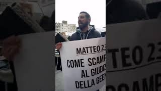 SOLO CRISTO SALVA~ Predicatori senza pulpito al mercato di Messina 15/02/2019