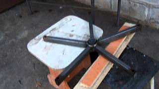 Газлифт Как выбить газлифт из  стальной крестовины офисного стула.