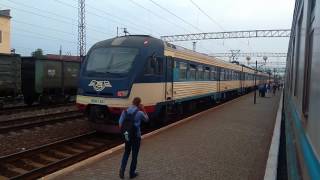 ЕПЛ2Т-031 прибуває на станцію Мукачево