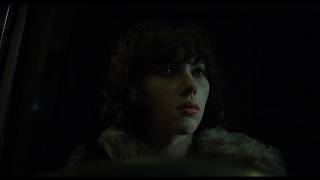 Scarlet Johansson in fur coat American Woman in Fur Coat Under the Skin