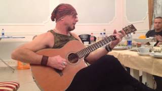 Рок-группа "Круиз". Григорий Безуглый. Гримерка 08.11.13г.