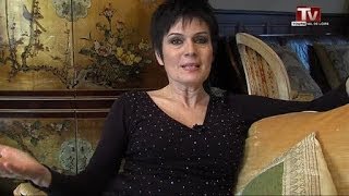 Elle communique avec l'au-delà