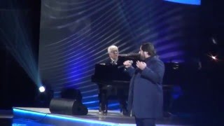 Шарип Умханов(Шариф)- "Два стрижа"/Юбилейный концерт Раймонда Паулса.Крокус Сити Холл.26.02.2016