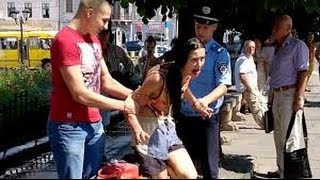 18+! Неадекватная девушка