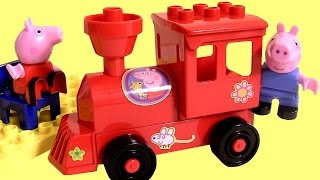 Peppa Pig Locomotive Blocks Mega Train Construction Set - Bloques Estación de Tren Juego MegaBloks