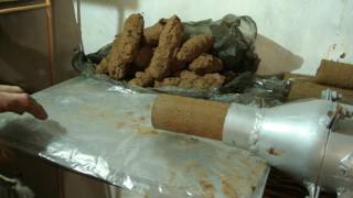 Переработка глины в ручной глиномялке
