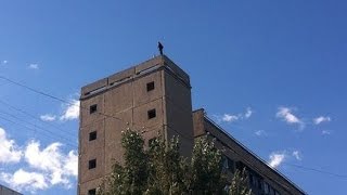 КИТАЙ БУГАГА (СЕРХИО) ХОЧЕТ ПОКОНЧИТЬ С СОБОЙ И УДАЛИТЬ КАНАЛ. ЛАРИН ВИНОВАТ. ЖЕСТЬ!!!