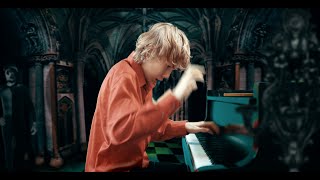 Ivan Bessonov (13 yo) Prokofiev Romeo and Juliet - Merkuzio