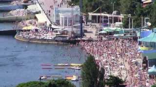 Центральный пляж Алушты x100