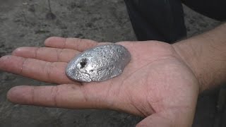 Как вылить груз -ложку из свинца для донной снасти.My fishing.