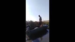 Болотоход с гибким валом. Тест на лодках.