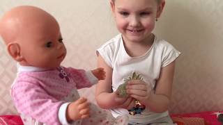 Утро куклы БЕБИ БОРН умывается пьет чай Вика как мама