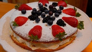 Юлия Высоцкая — Бисквит с ягодами