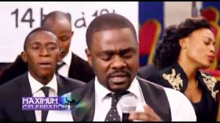 LE FR MIKE KALAMBAY FACE A LA PRESSE LUSHOISE PARLANT DE MAXIMUM CELEBRATION
