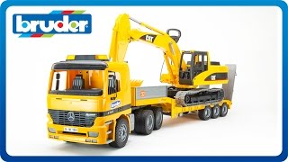 Bruder - 00932 CAT Excavator w MB Low Loader Truck