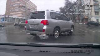 Автомобиль губернатора Евгения Савченко нарушает ПДД в Белгороде (Б.Хмельницкого)