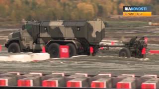 Hard-Hitting Weaponry at Russia Arms Expo-2013